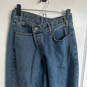 Criss-Cross button Oversized High Waisted Jeans